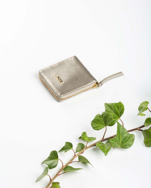 Unisa Cartera Piel Con Cremallera