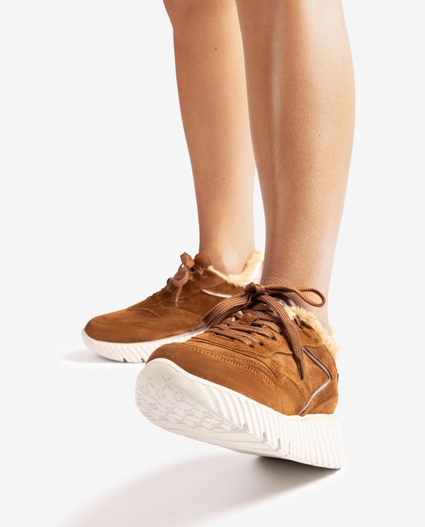 Unisa Deportivo En Ante Y Piel Metalizada