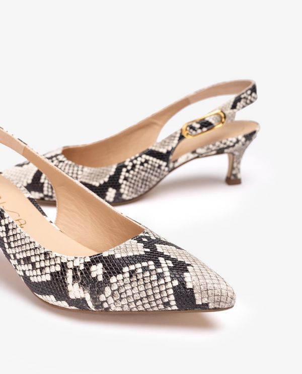 Unisa Destalonado Fabricado En Piel Grabada