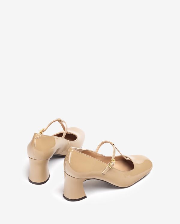 Unisa Merceditas Con Tiras En El Empeine