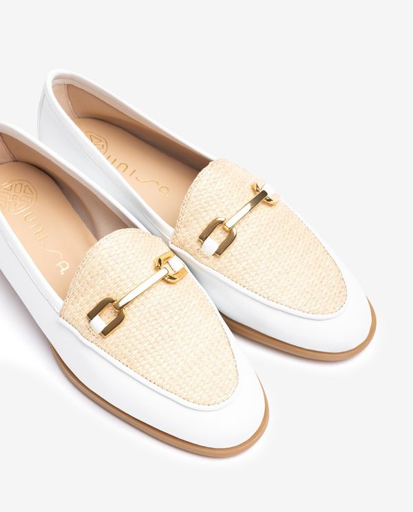 Unisa Mocasín Con Adorno