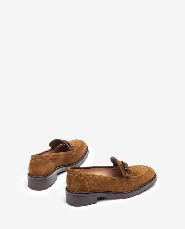 Unisa Mocasín Con Adorno Metálico