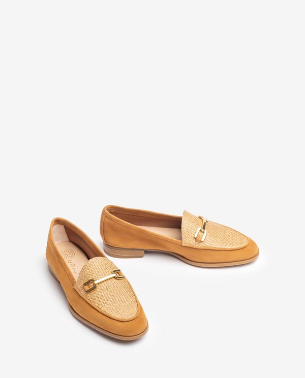 Unisa Mocasín Con Adorno