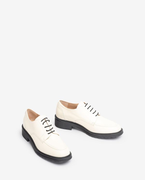 Unisa Mocasín Plano Con Cordoneras