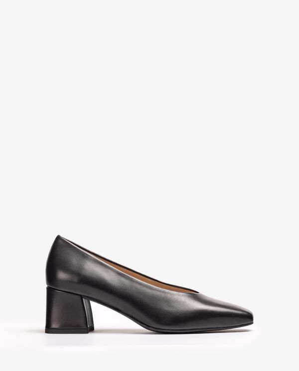 unisa Salón con escote cerrado