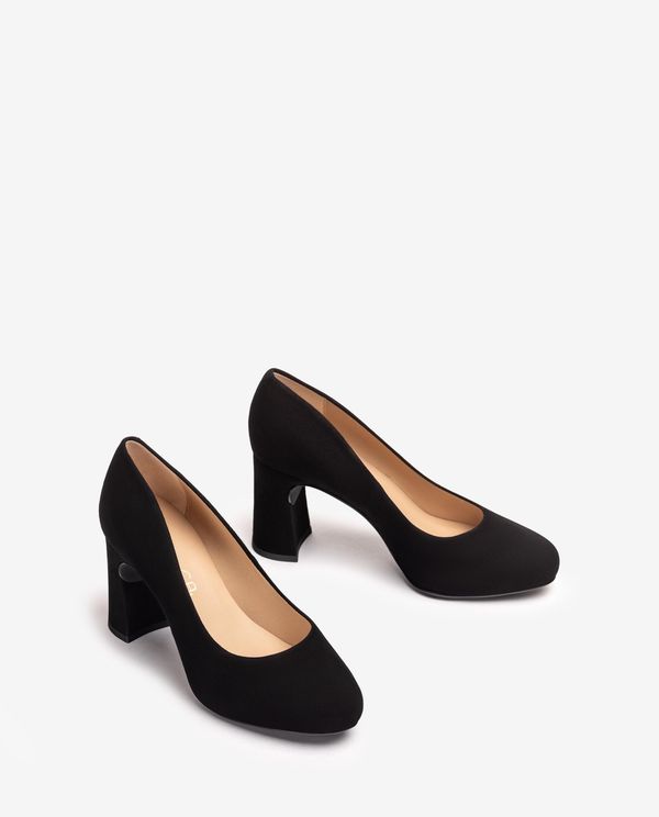 Unisa Salón Con Plataforma Interior