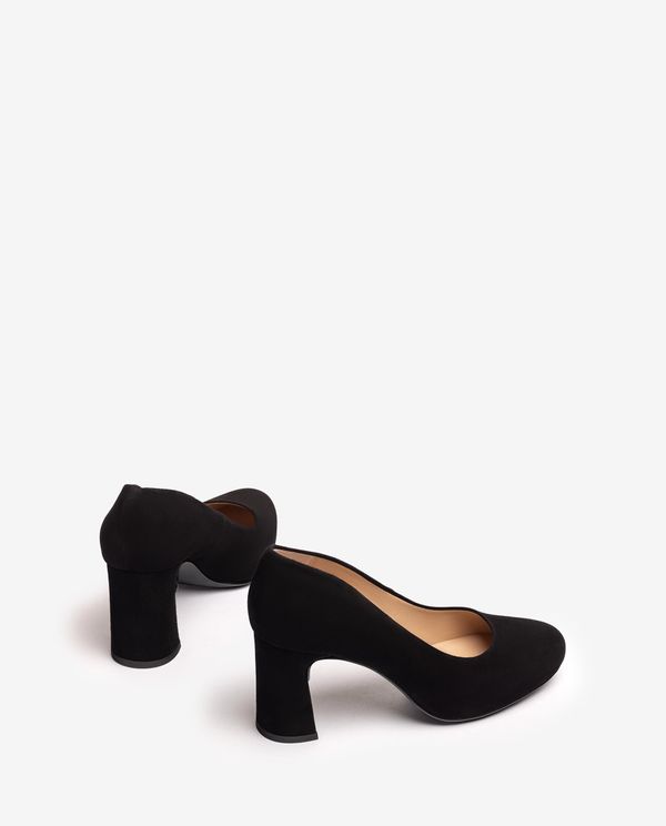 Unisa Salón Con Plataforma Interior