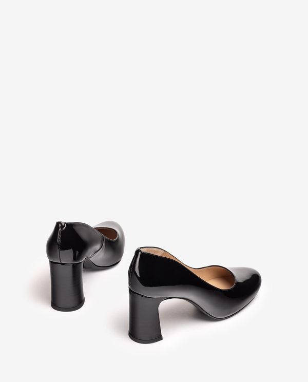 Unisa Salón Con Plataforma Interior