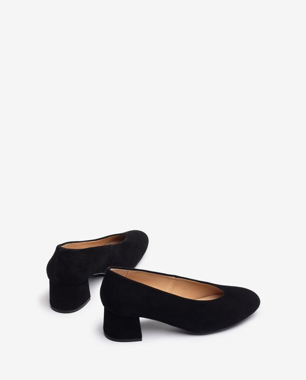 Unisa Salón De Escote Cerrado