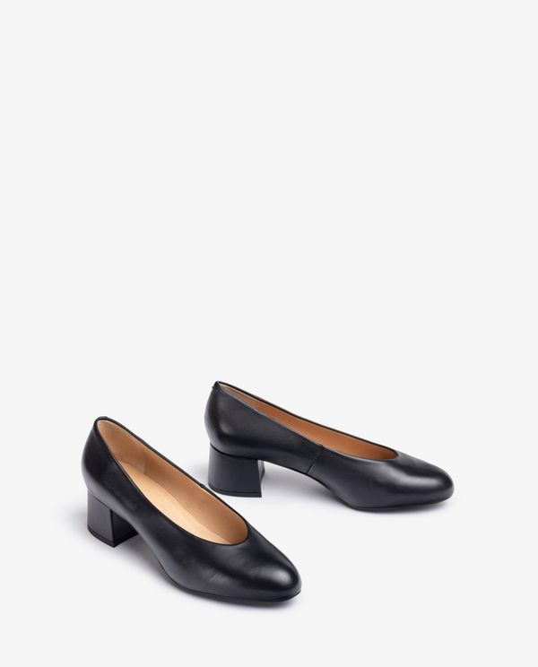 Unisa Salón De Escote Cerrado