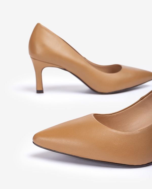 Unisa Salón De Punta Fina