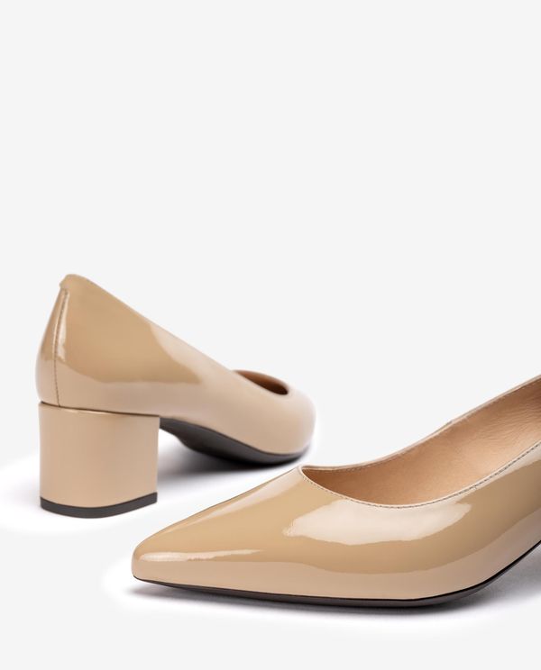 Unisa Salón De Punta Fina