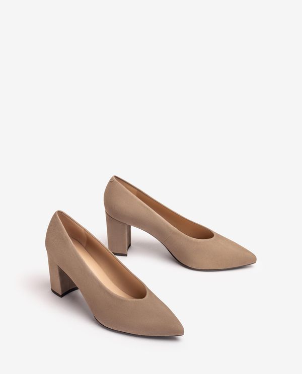 Unisa Salón De Punta Fina Y Escote Cerrado