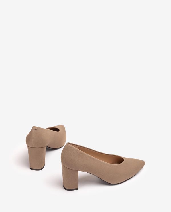 Unisa Salón De Punta Fina Y Escote Cerrado