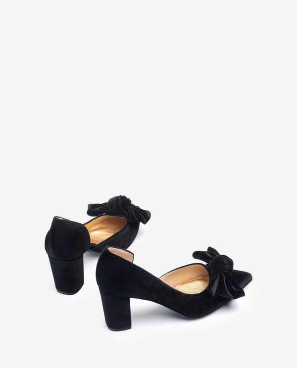 Unisa Salón Fabricado En Terciopelo