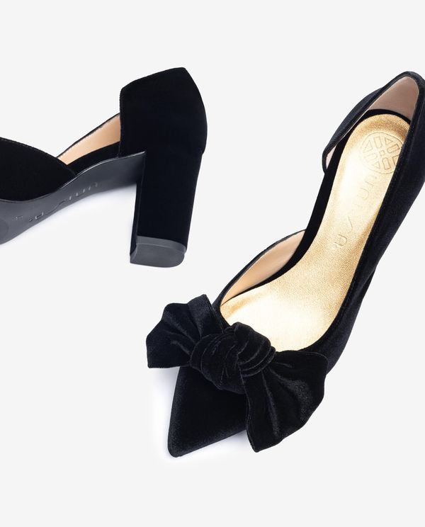 Unisa Salón Fabricado En Terciopelo