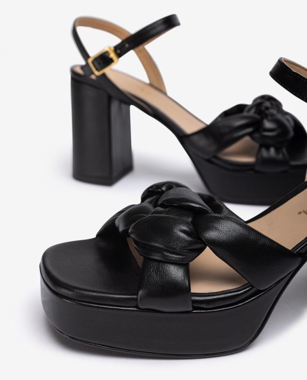 Unisa Sandalia Con Pala Trenzada