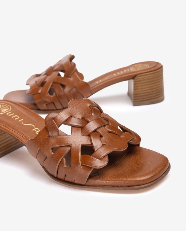 Unisa Sandalia Con Pala Trenzada