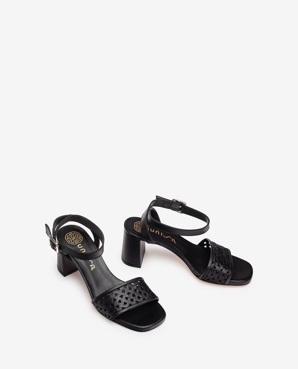 Unisa Sandalia Con Picados