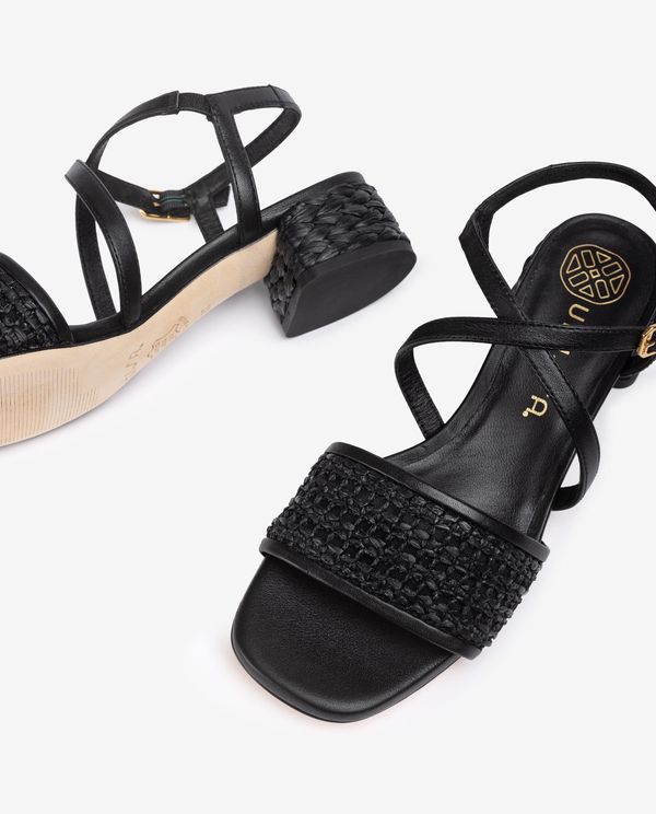 Unisa Sandalia Con Tacón De Rafia