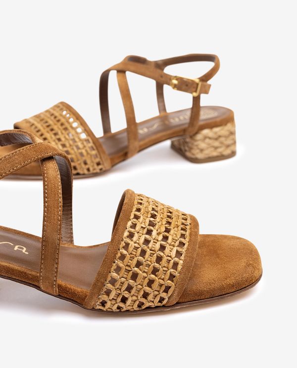 Unisa Sandalia Con Tacón De Rafia