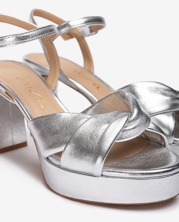 Unisa Sandalia Con Tiras Anchas Cruzadas