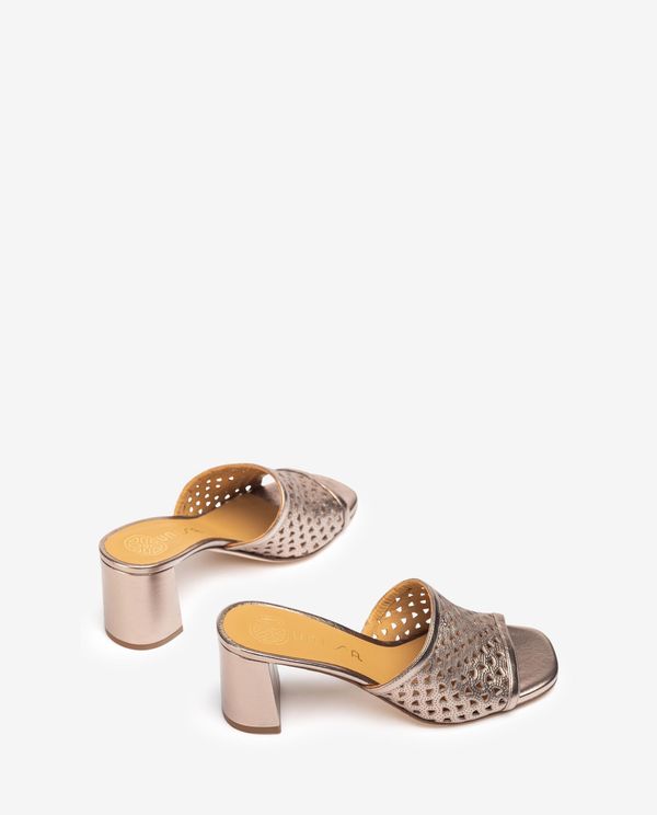 Unisa Sandalia De Pala Ancha Con Picados