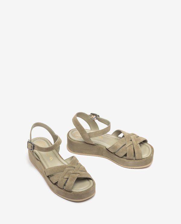 Unisa Sandalia De Tiras Anchas Cruzadas Y Hebilla