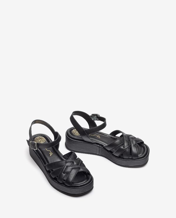 Unisa Sandalia De Tiras Anchas Cruzadas Y Hebilla