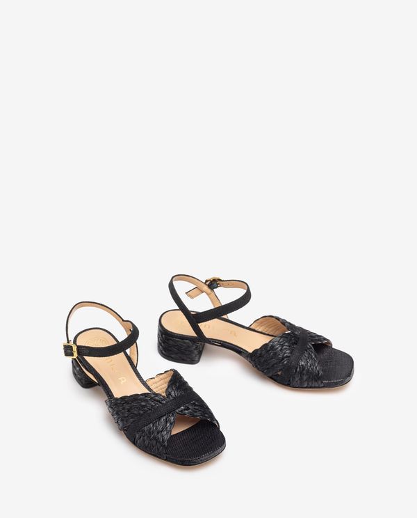 Unisa Sandalia Fabricada En Rafia