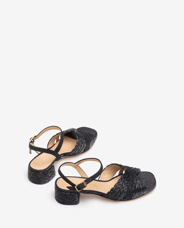 Unisa Sandalia Fabricada En Rafia