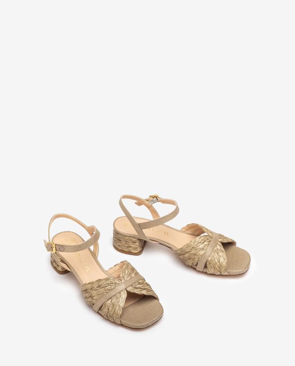 Unisa Sandalia Fabricada En Rafia