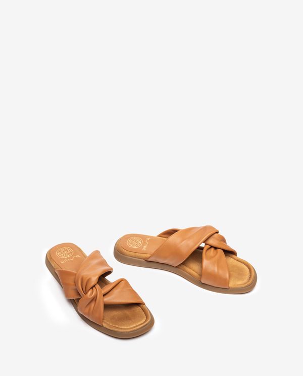 Unisa Sandalia Plana Con Tiras Cruzadas