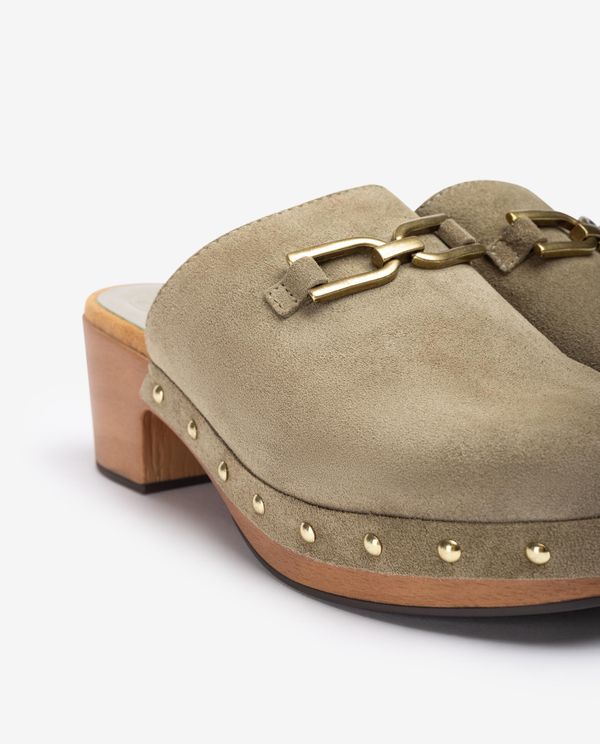 Unisa Zueco Con Hebilla Y Tachuelas