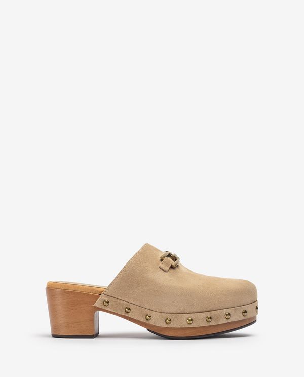 unisa Zueco con hebilla y tachuelas