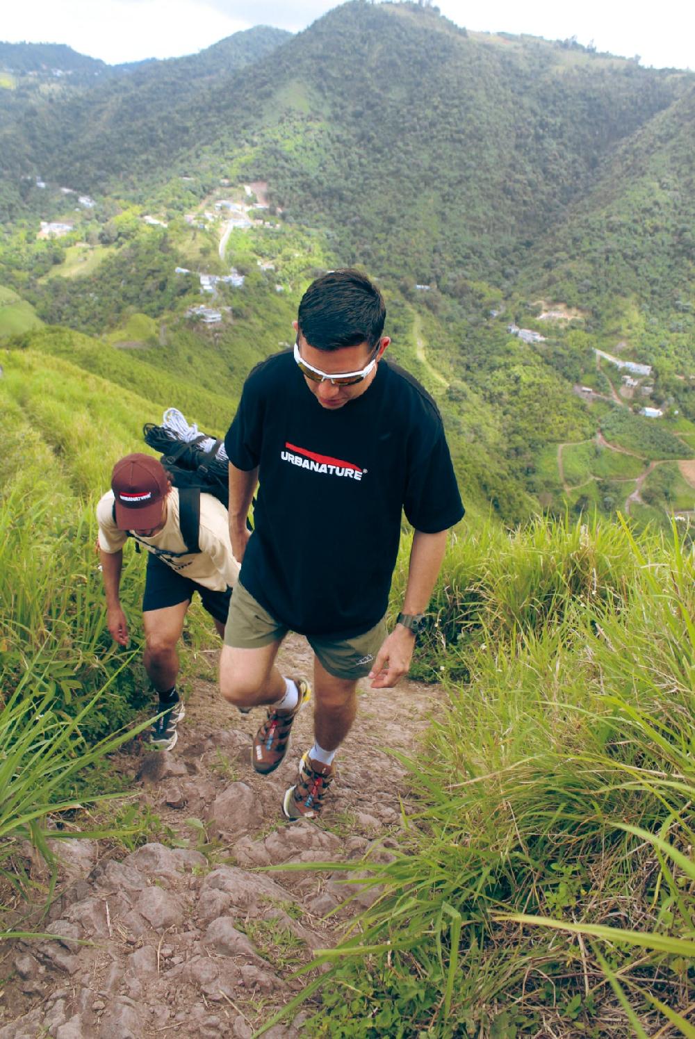 Urbanature T-shirt- Black