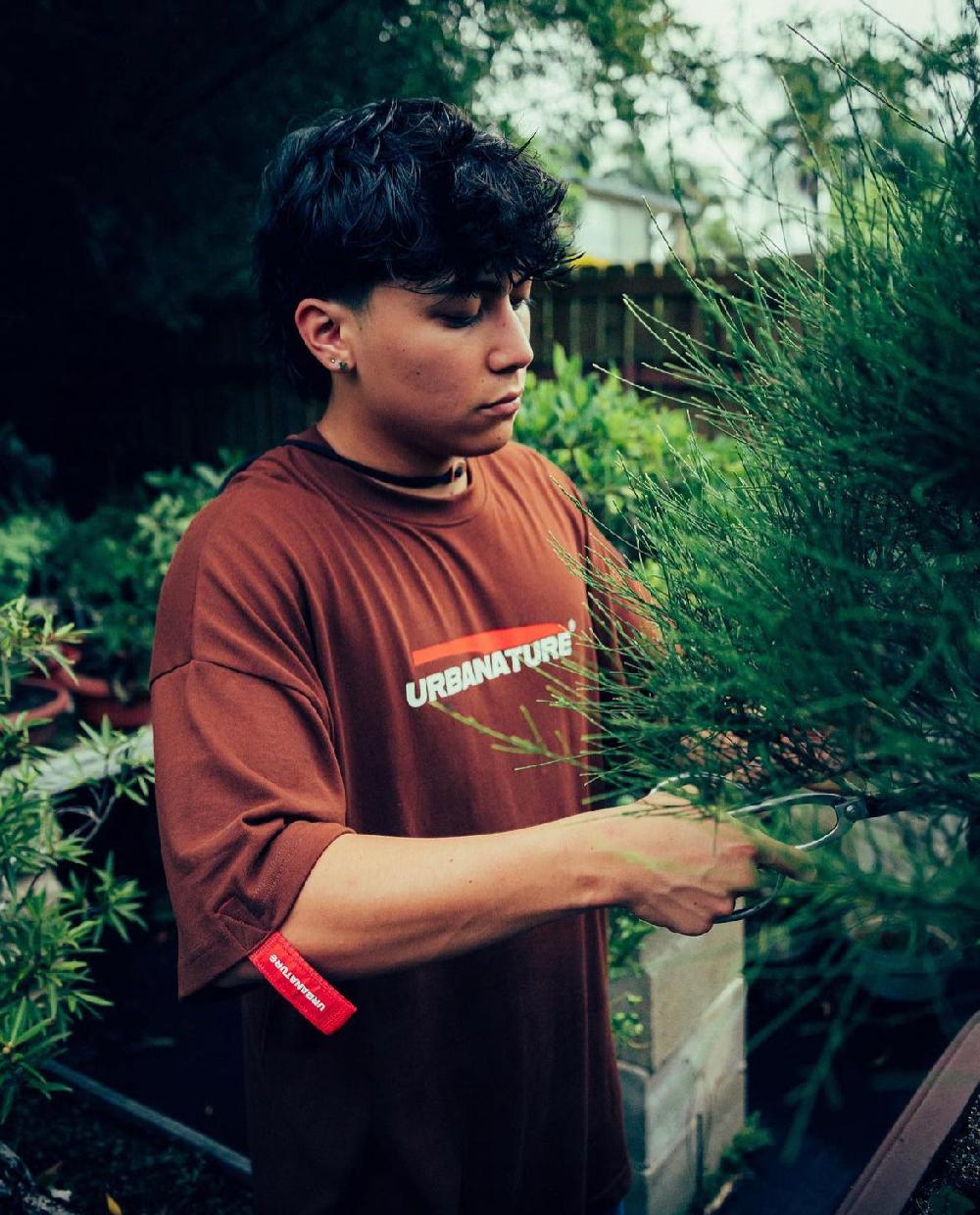 Urbanature T-shirt- Brown