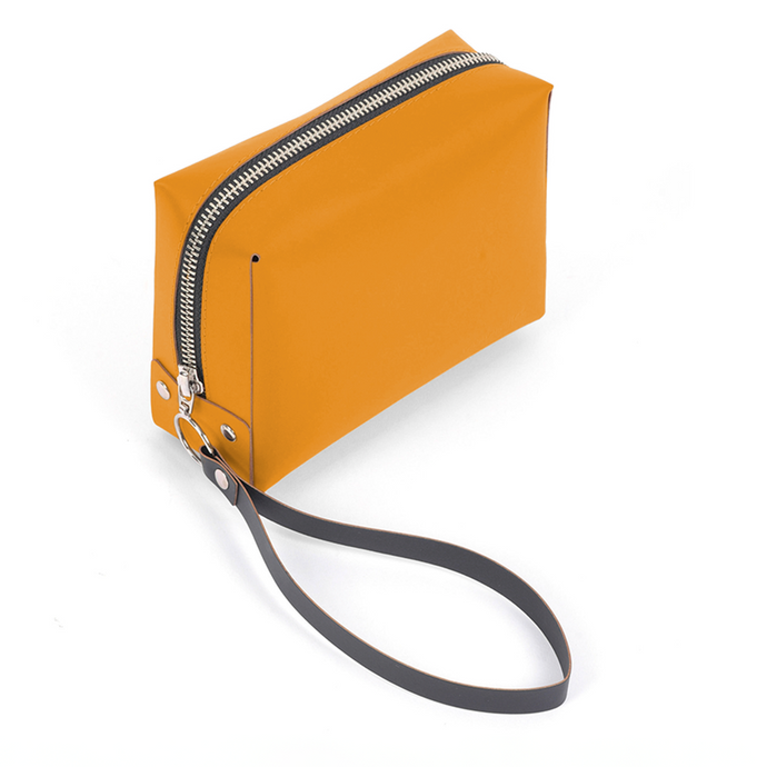 vacavaliente | Necessaire Urban Tall Pumpkin Orange