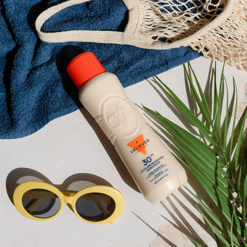 Valquer Laboratorios Leche Hidratante Bronceadora De Zanahorias Facial Y Corporal SPF 30 - 500 Ml