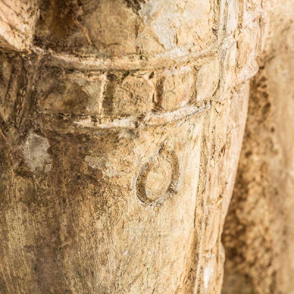 Vical Home BUSTO CABALLO