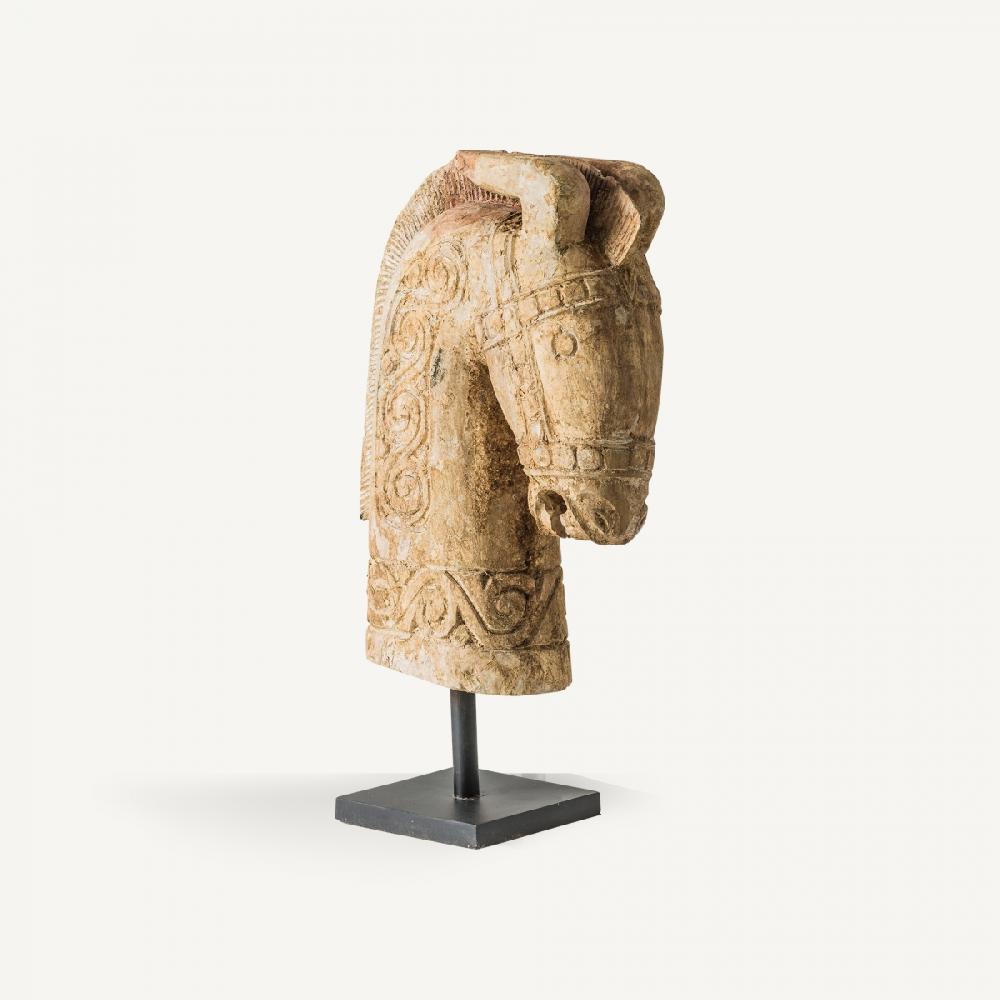 vical home BUSTO CABALLO