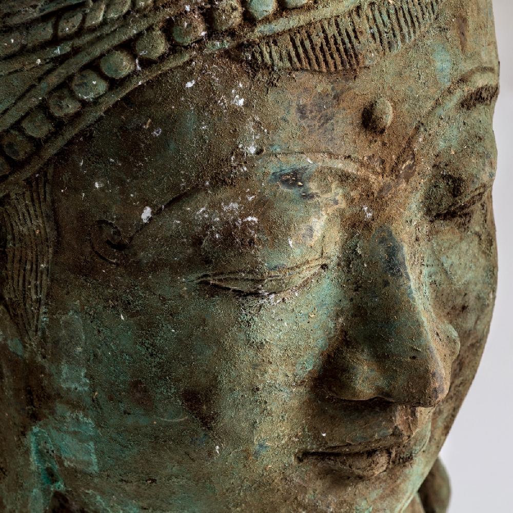 Vical Home BUSTO THAILANDESA