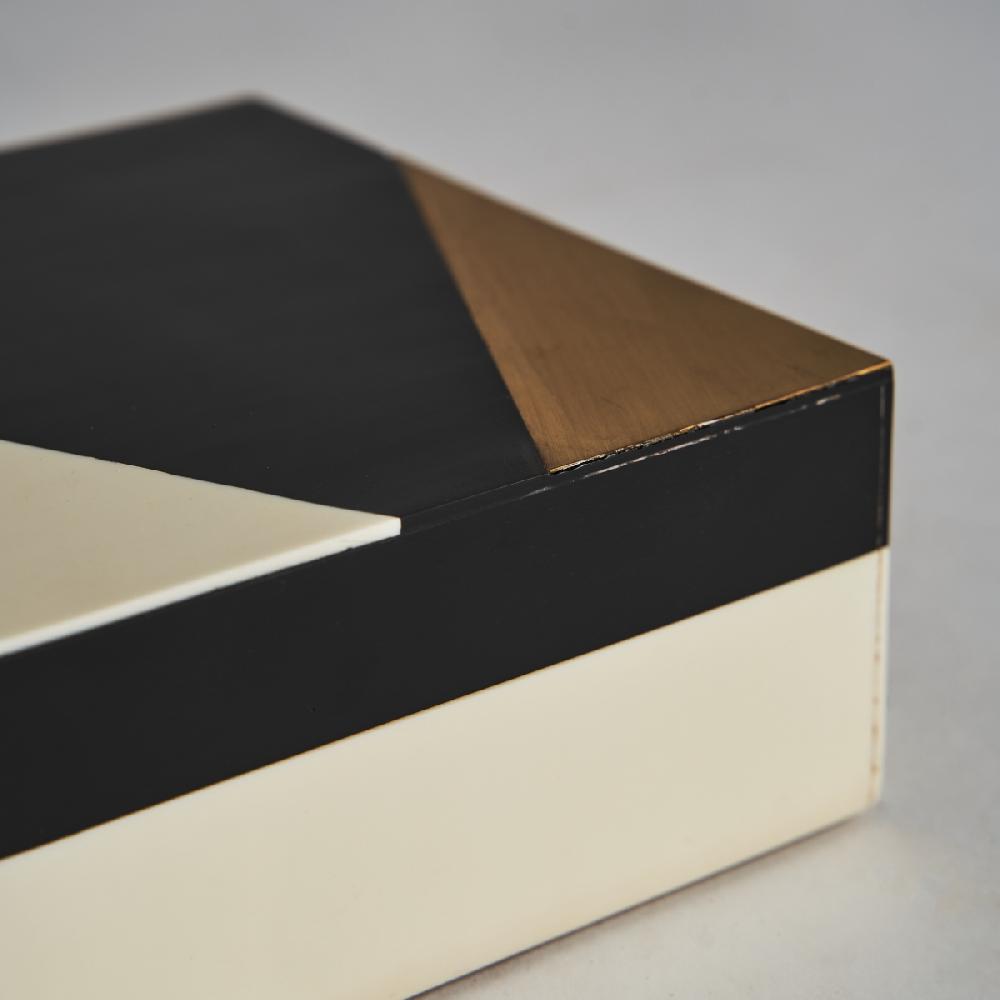 Vical Home CAJA RATNA