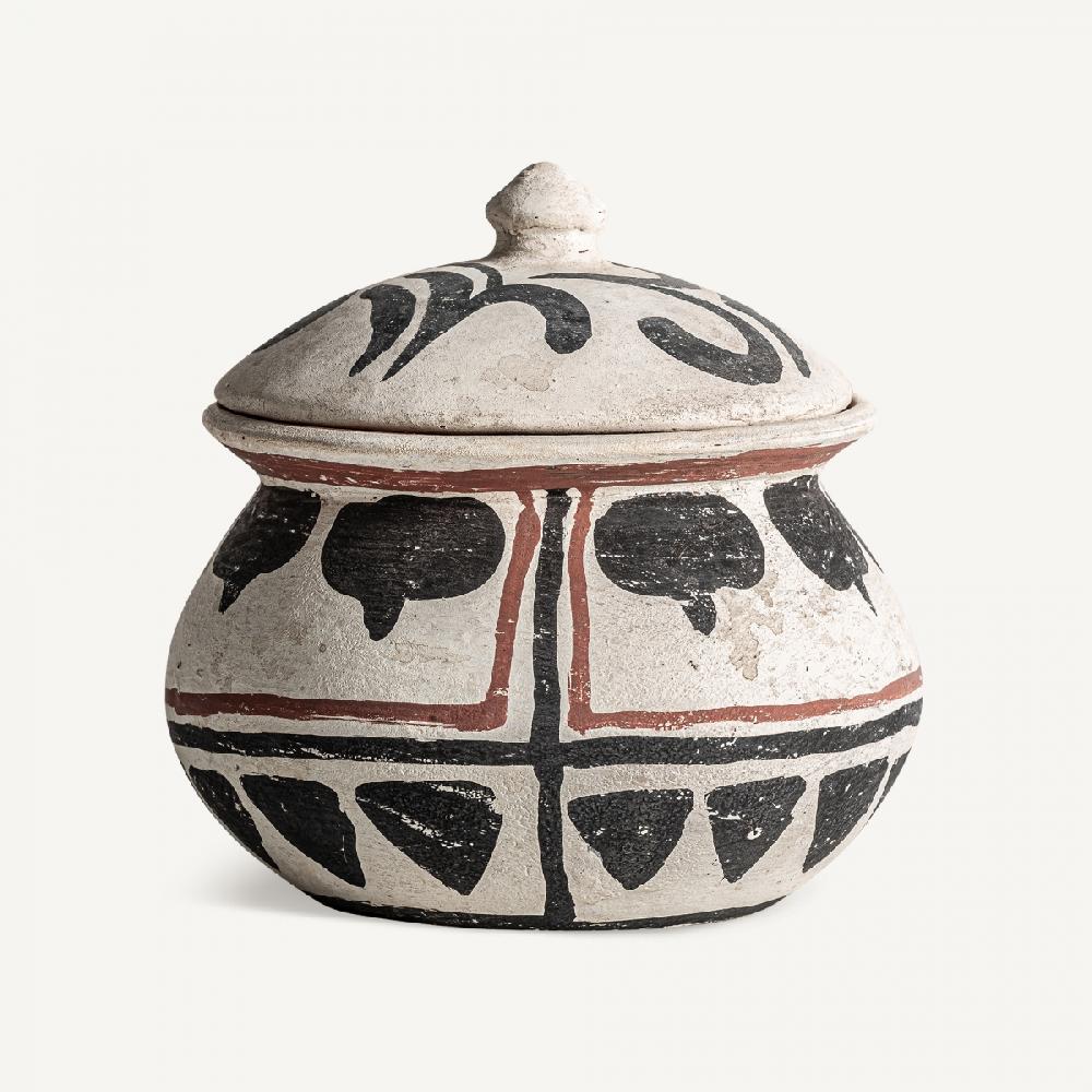 vical home TIBOR KASE