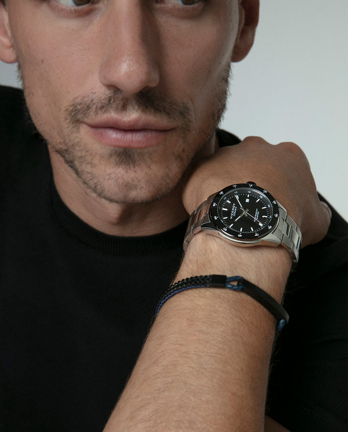 Viceroy Reloj Caja De Acero Con Bisel Cerámico Negro 5 Atm Y Brazalete Acero Con Movimiento Cuarzo