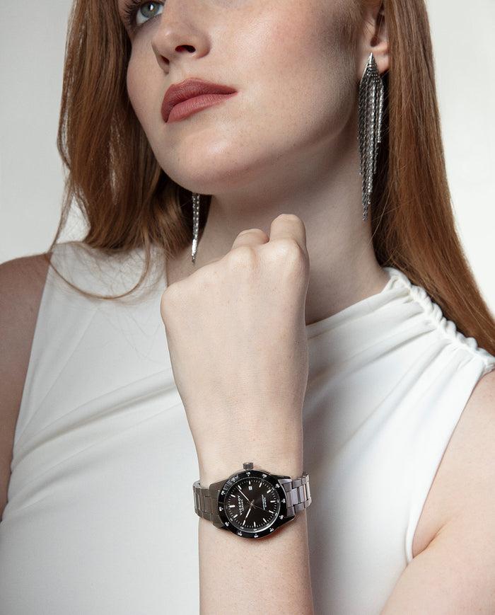 Viceroy Reloj Caja De Acero Con Bisel Cerámico Negro 5 Atm Y Brazalete Acero Con Movimiento Cuarzo