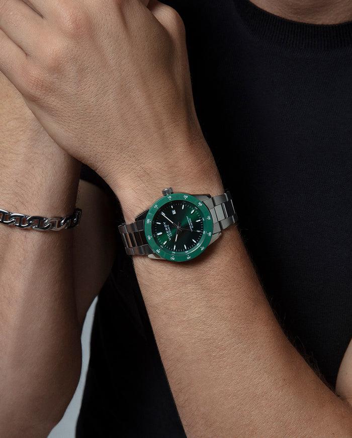 Viceroy Reloj Caja De Acero Con Bisel Cerámico Verde 5 Atm Y Brazalete Acero Con Movimiento Cuarzo
