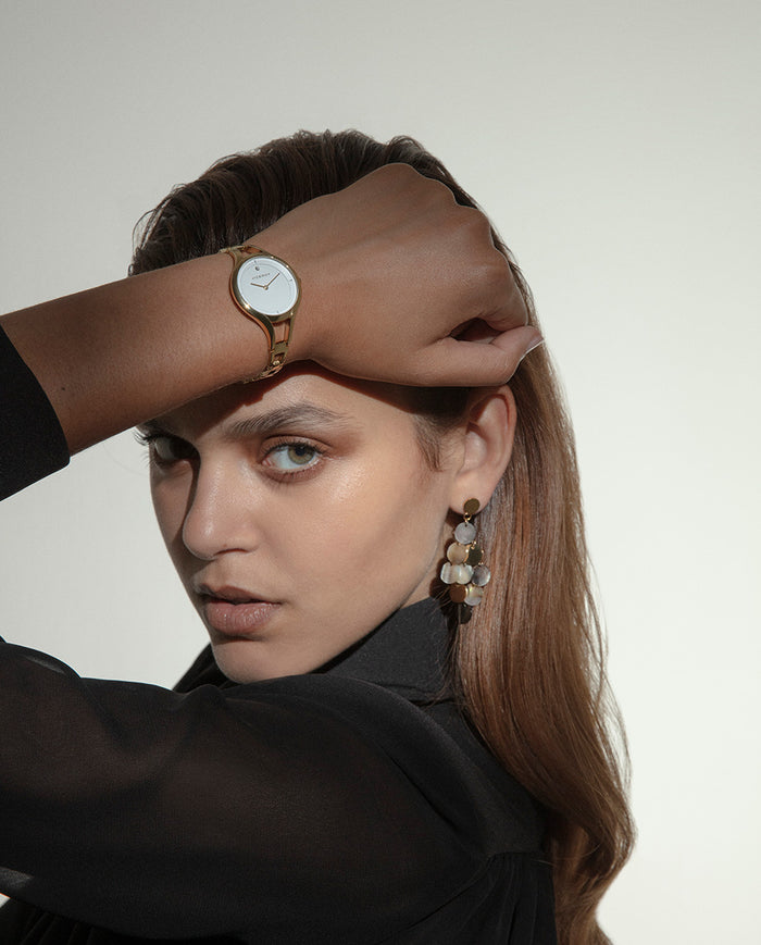 Viceroy Reloj Caja De Acero Ip Dorado 5 Atm Y Brazalete Ip Dorado Con Movimiento Cuarzo