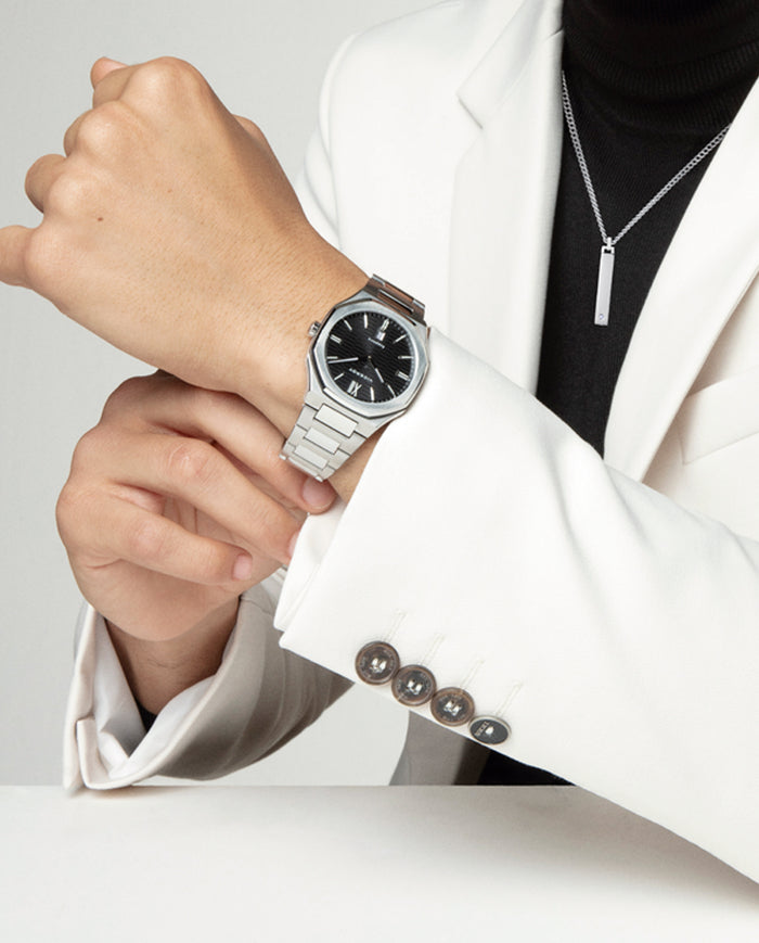 Viceroy Reloj Colección Laura Escanes Caja De Acero Con Doble Bisel En Acero E Ip Negro Negro Con Cristal Zafiro 10 Atm Y Brazalete De Acero Con Movimiento Cuarzo