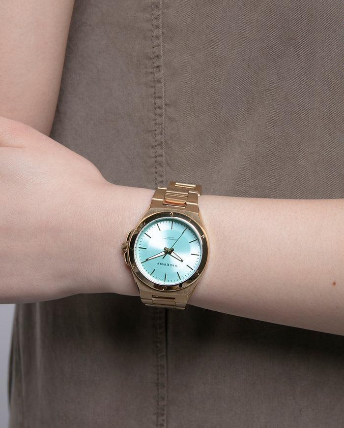 Viceroy Reloj Con Caja Y Brazalete De Acero Dorado Con Movimiento Cuarzo